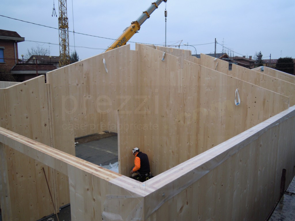 Case prefabbricate legno antisismiche in classe a3 in xlam Case prefabbricate cemento prezzi